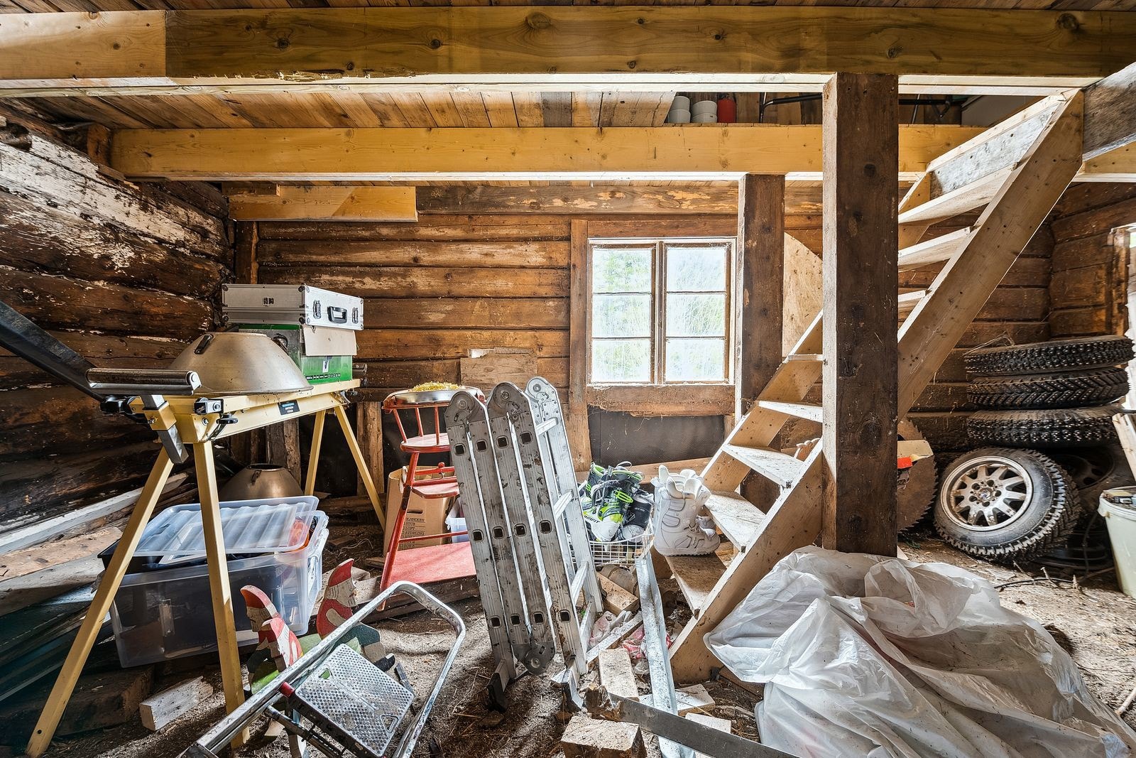 10_disp.rom_7 Galleribilde