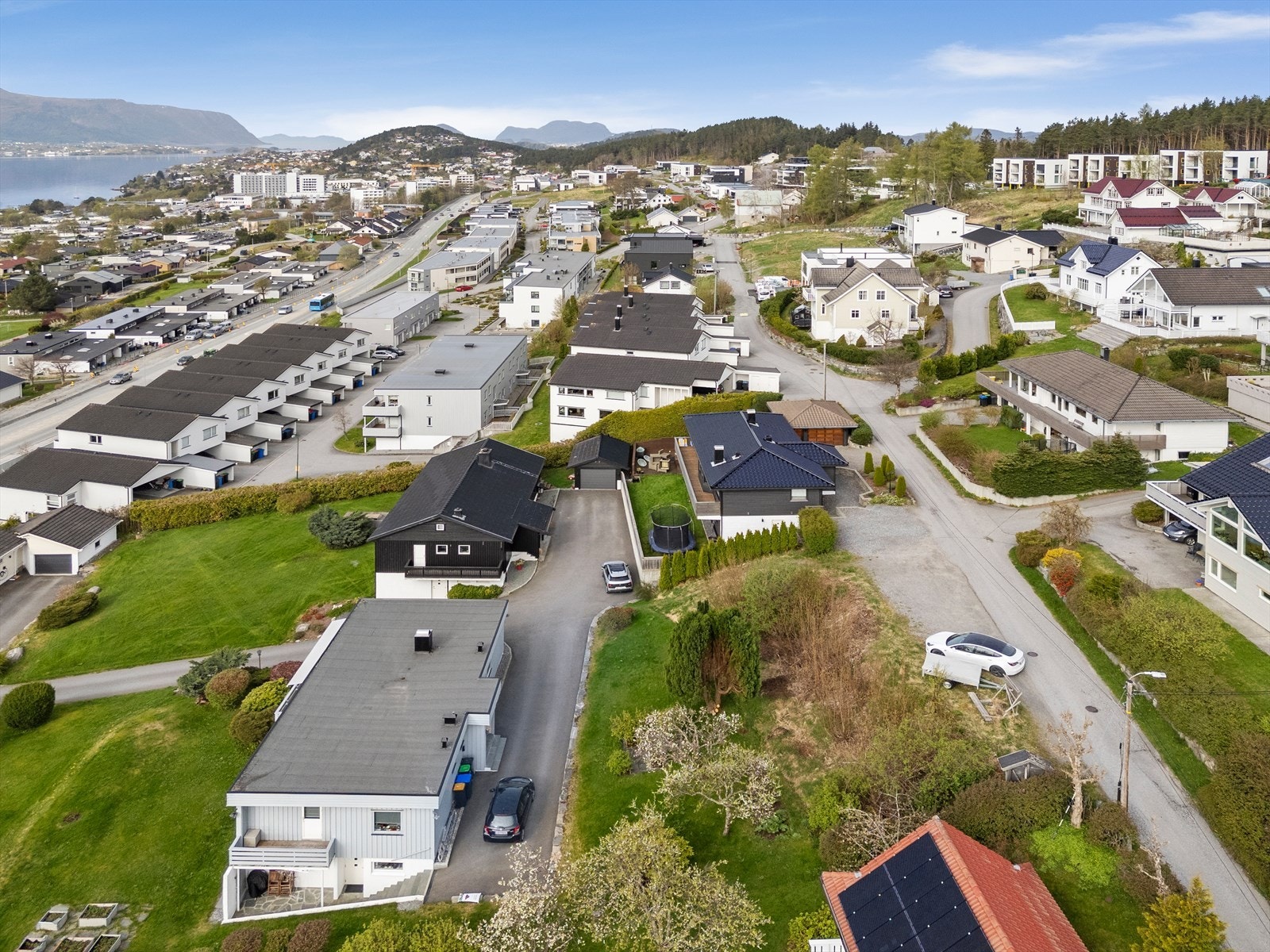 Boligtomt | Åsegardsvegen 53 | Dronefoto Galleribilde