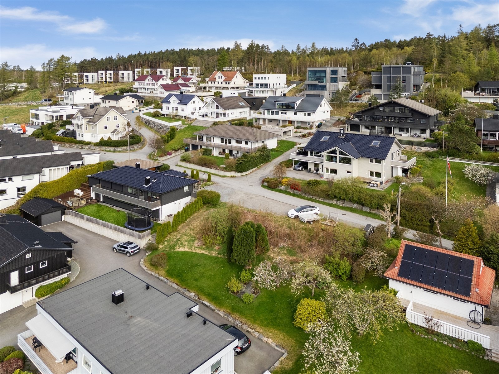Boligtomt | Åsegardsvegen 53 | Dronefoto Galleribilde