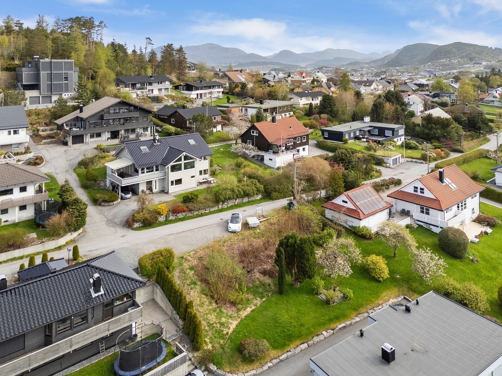 Boligtomt | Åsegardsvegen 53 | Dronefoto Galleribilde