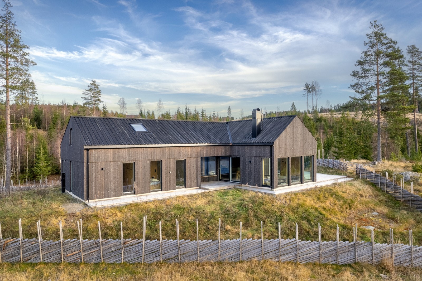 Fra Oslo-området er du på hytta etter kun 1 time i bil. Du trenger med andre ord ikke reise langt for å finne roen i en hektisk hverdag. Galleribilde