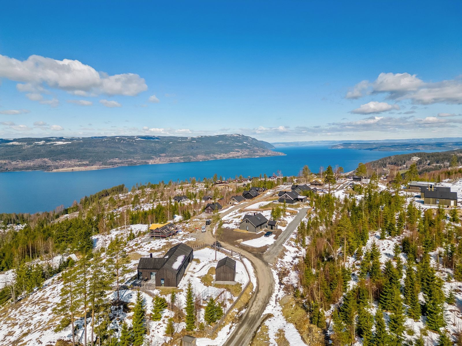 Dronebilde over nærområdet. Galleribilde