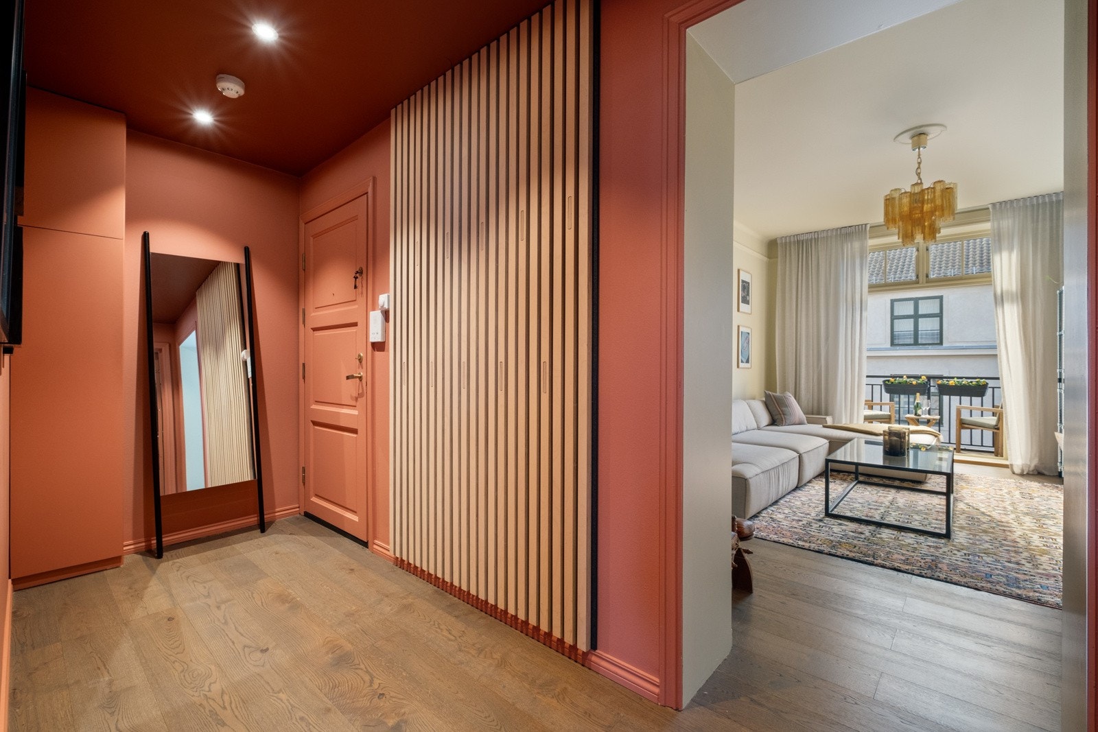 Inngangspartiet er et hyggelig første møte med boligen. Galleribilde