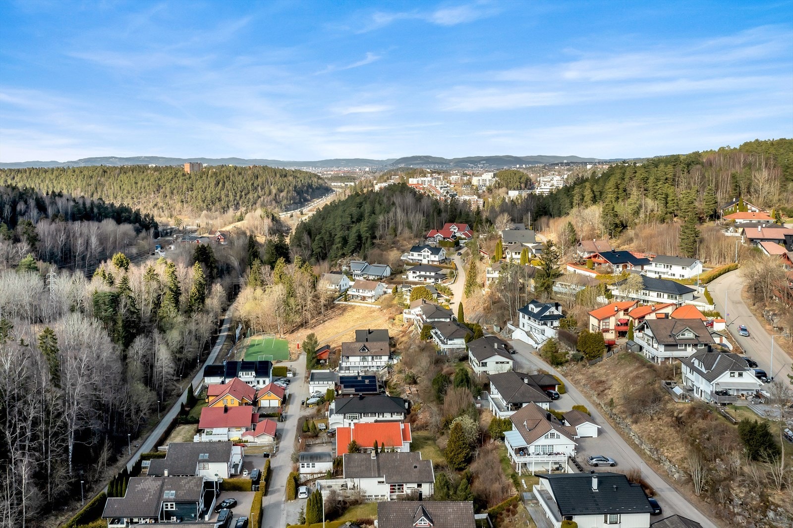 Offentlig kommunikasjon og gode servicetilbud er også lett tilgjengelig. Galleribilde
