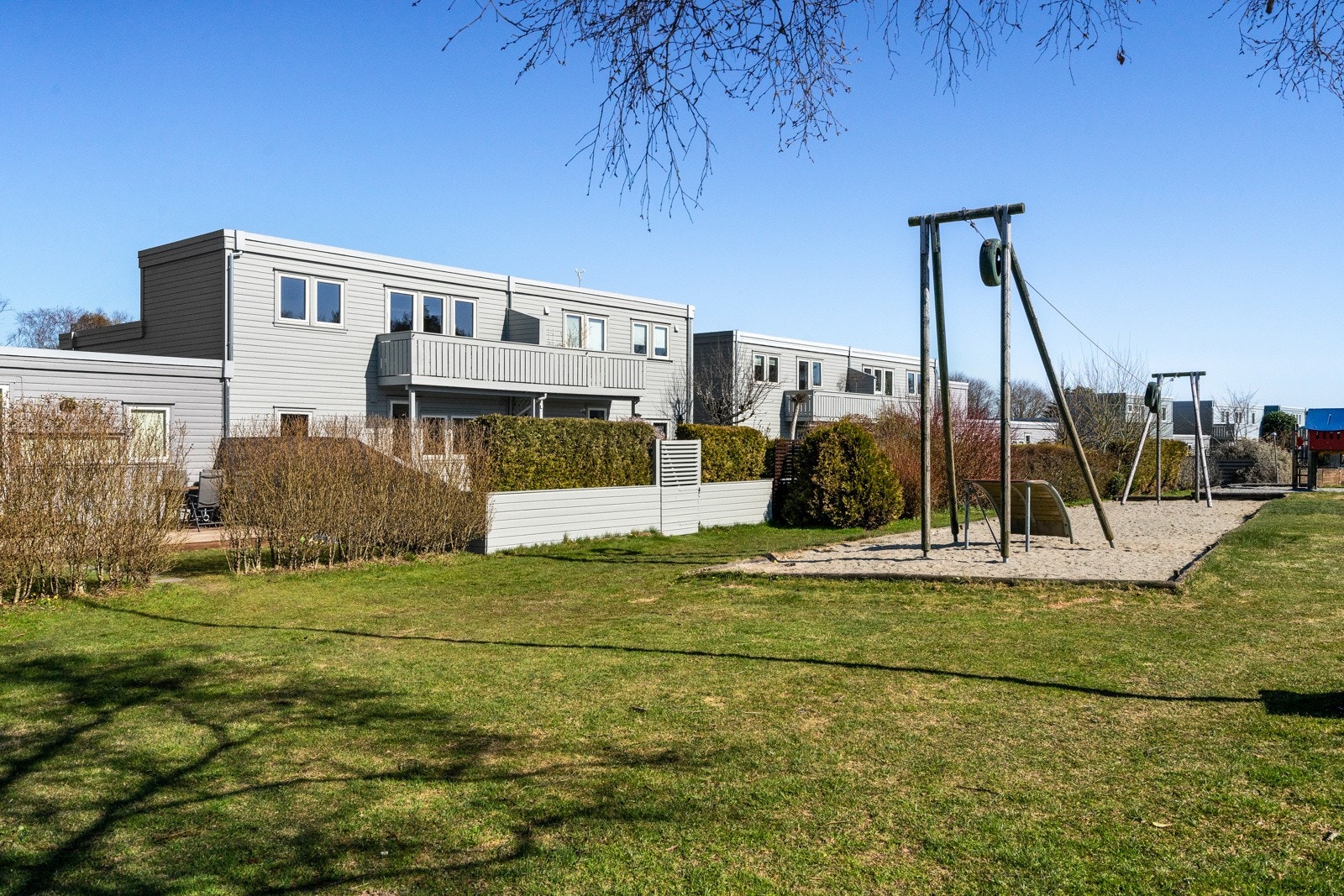 Her er det lite trafikk og flere lekekammerater like utenfor døren. Galleribilde