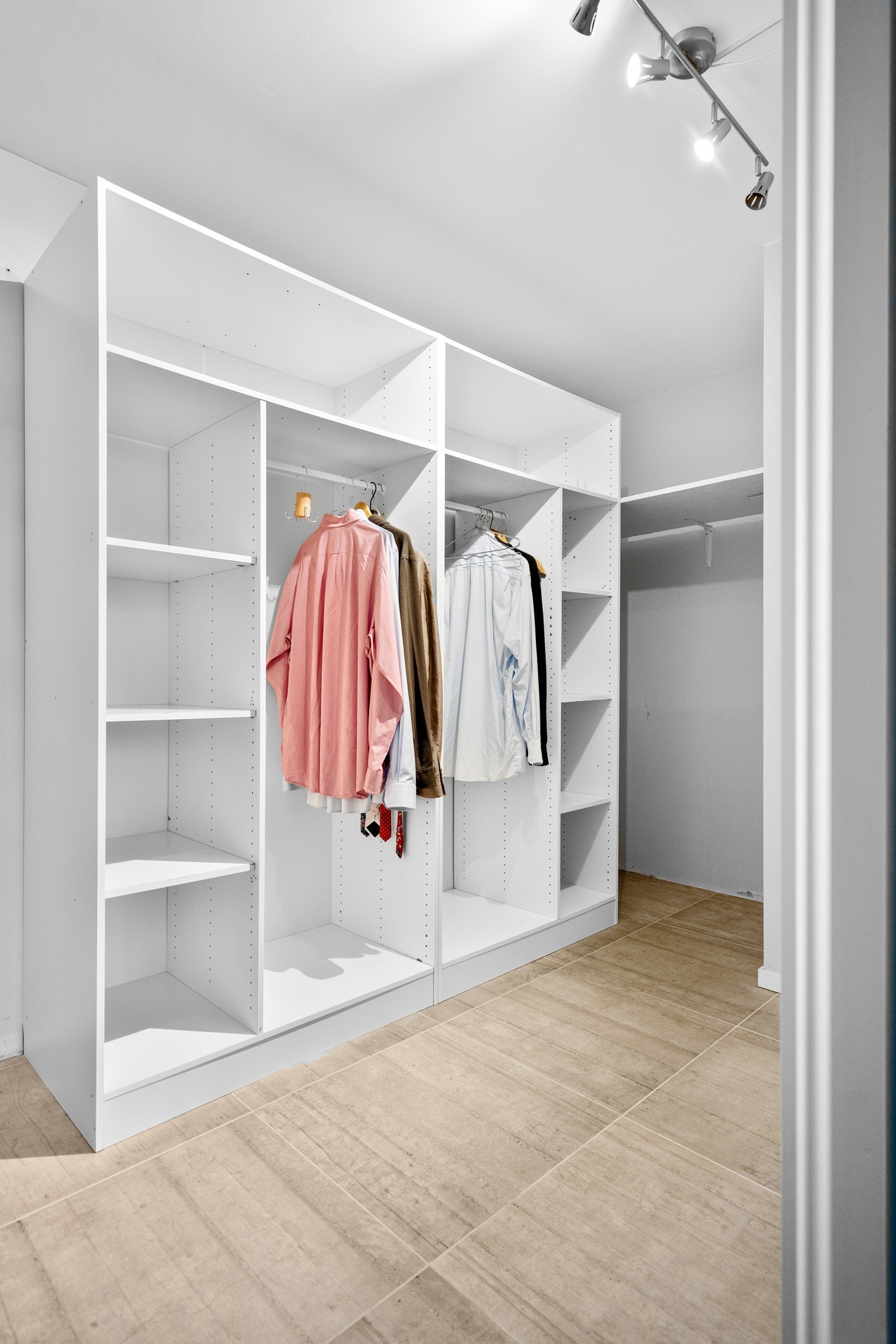 Bod/walk-in closet - alt etter behov. Galleribilde