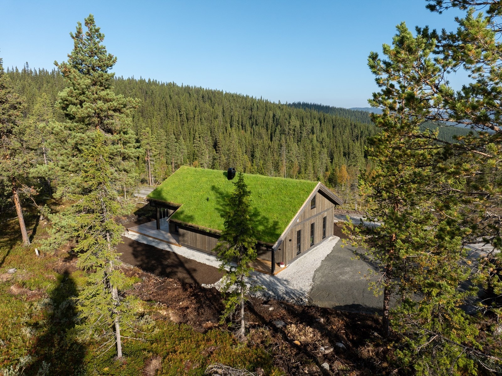 Tomtestørrelse er 1435 kvm. Galleribilde