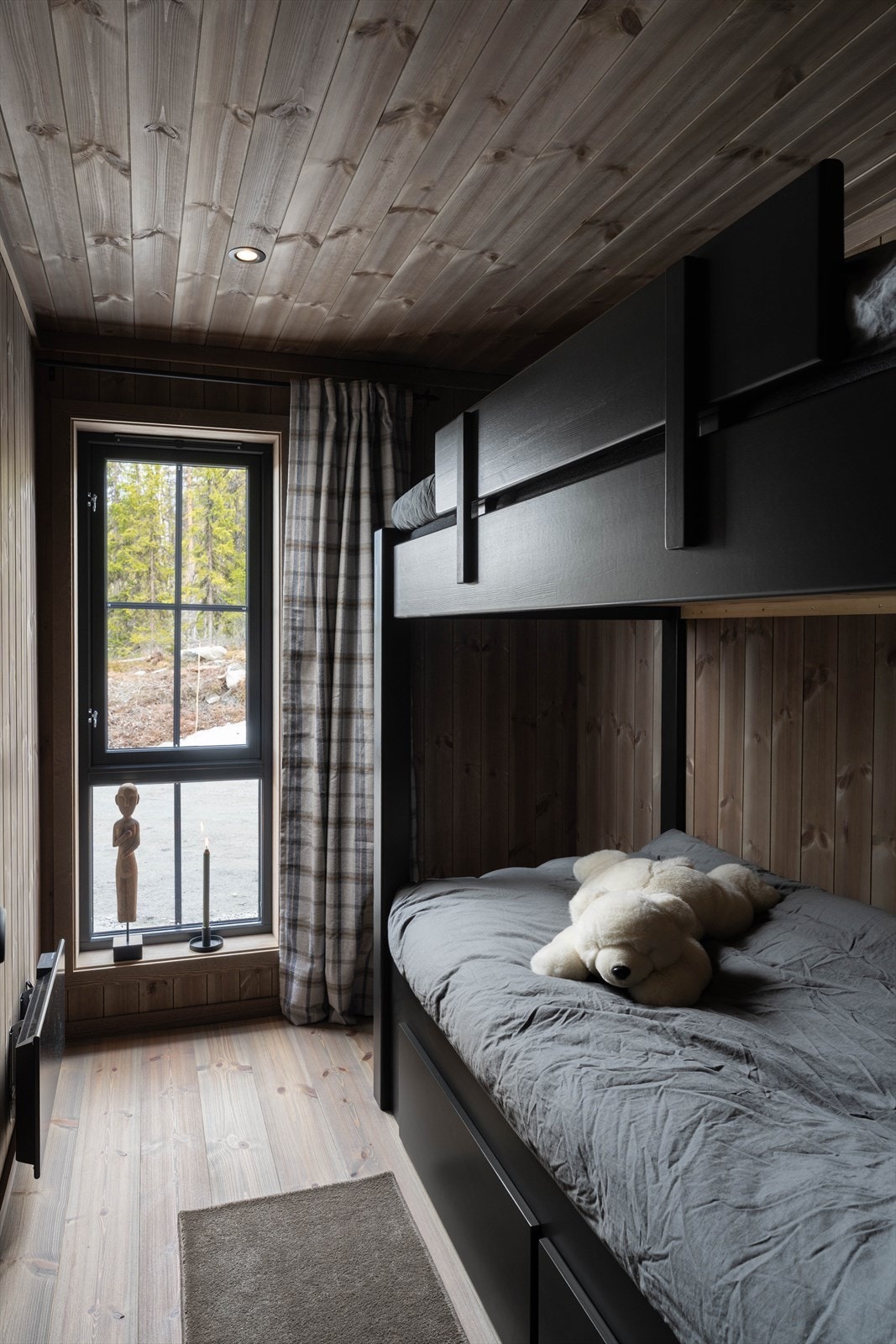 Soverom nr 3 har plassbygd køyeseng. Galleribilde