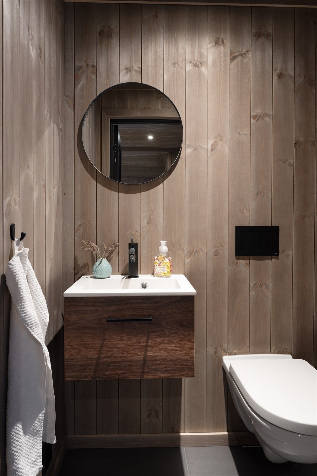 Ekstra toalettrom ved hall Galleribilde