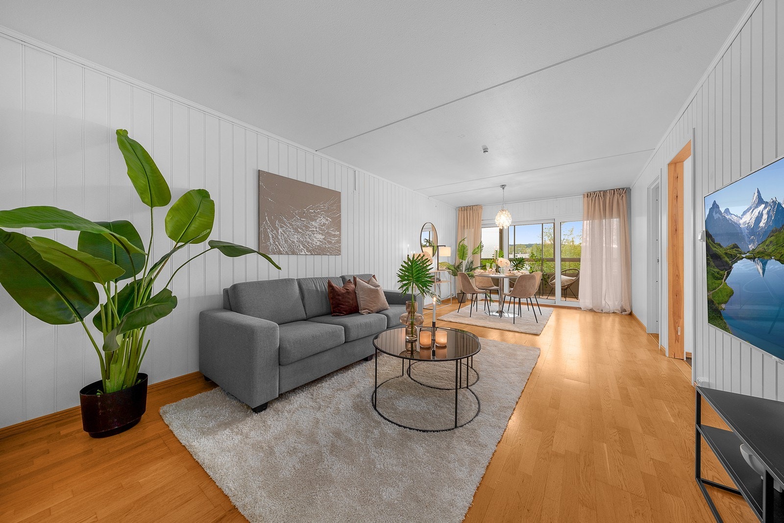 Nadeem Bokhari v/Nordvik Eiendomsmegling presenterer en romslig 3-roms andelsleilighet med god beliggenhet! Galleribilde