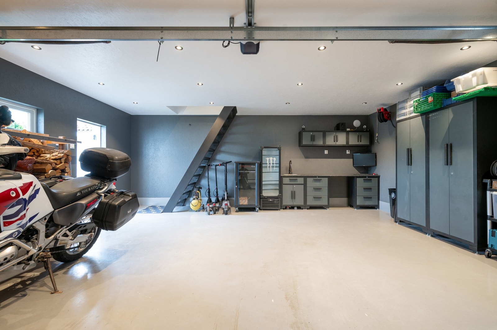 Eier har lagt vann inn i garasjen. Dette er ikke søkt om. Galleribilde