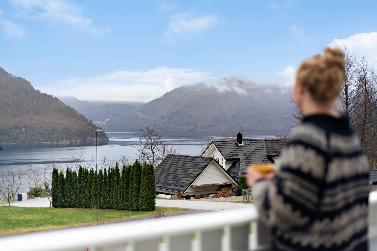 Her kan du nyte den flotte fjordutsikten og gode solforhold Galleribilde