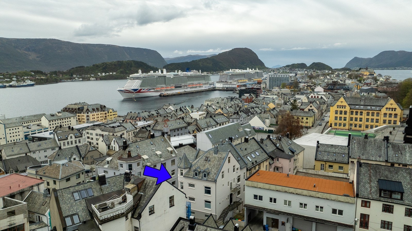 Leiligheten har supersentral beliggenhet med gangavstand til alt av byens fasiliteter Galleribilde