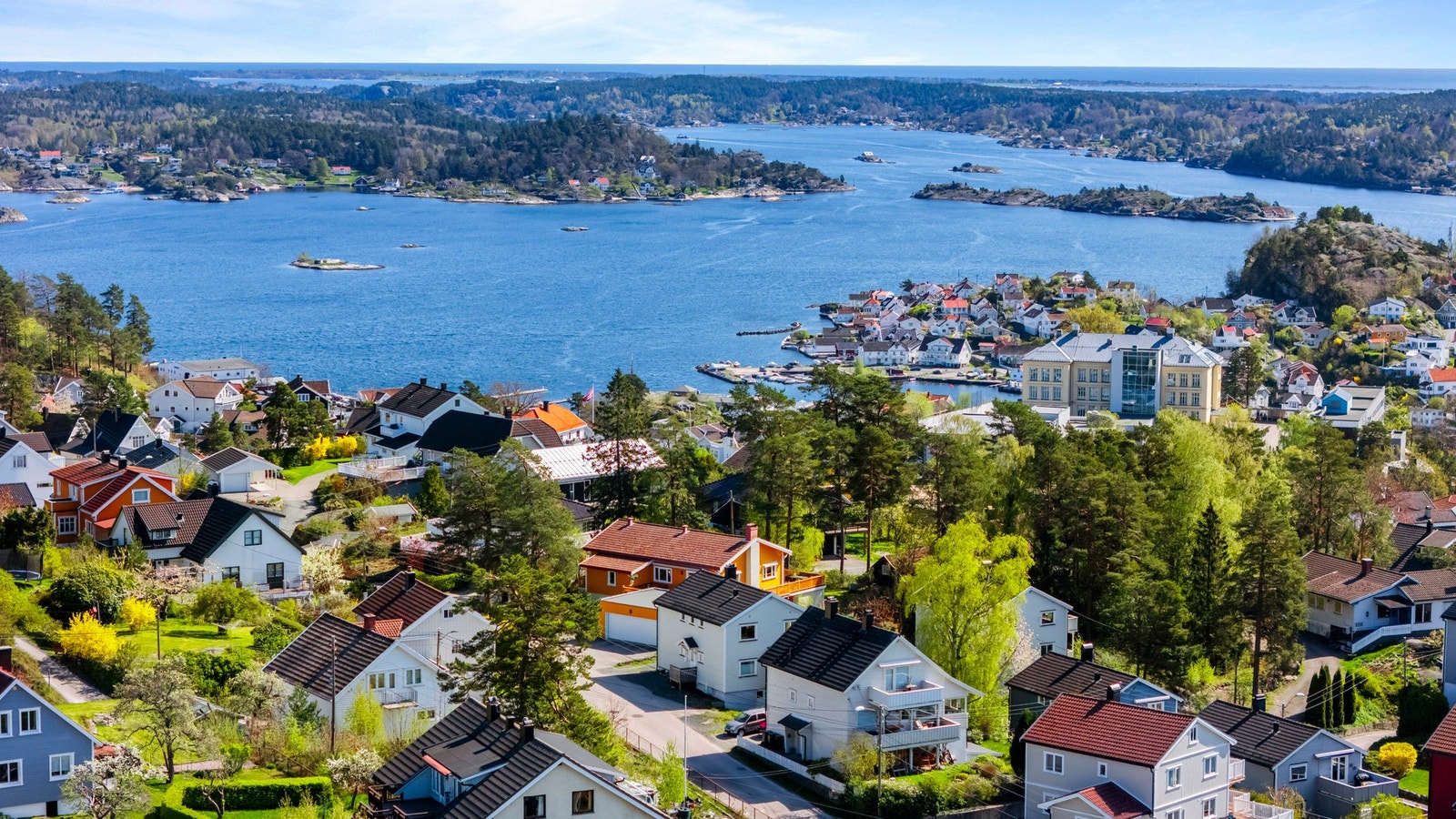 Her har du både nærhet til natur, sjø og gangavstand til Kragerø sentrum. Galleribilde