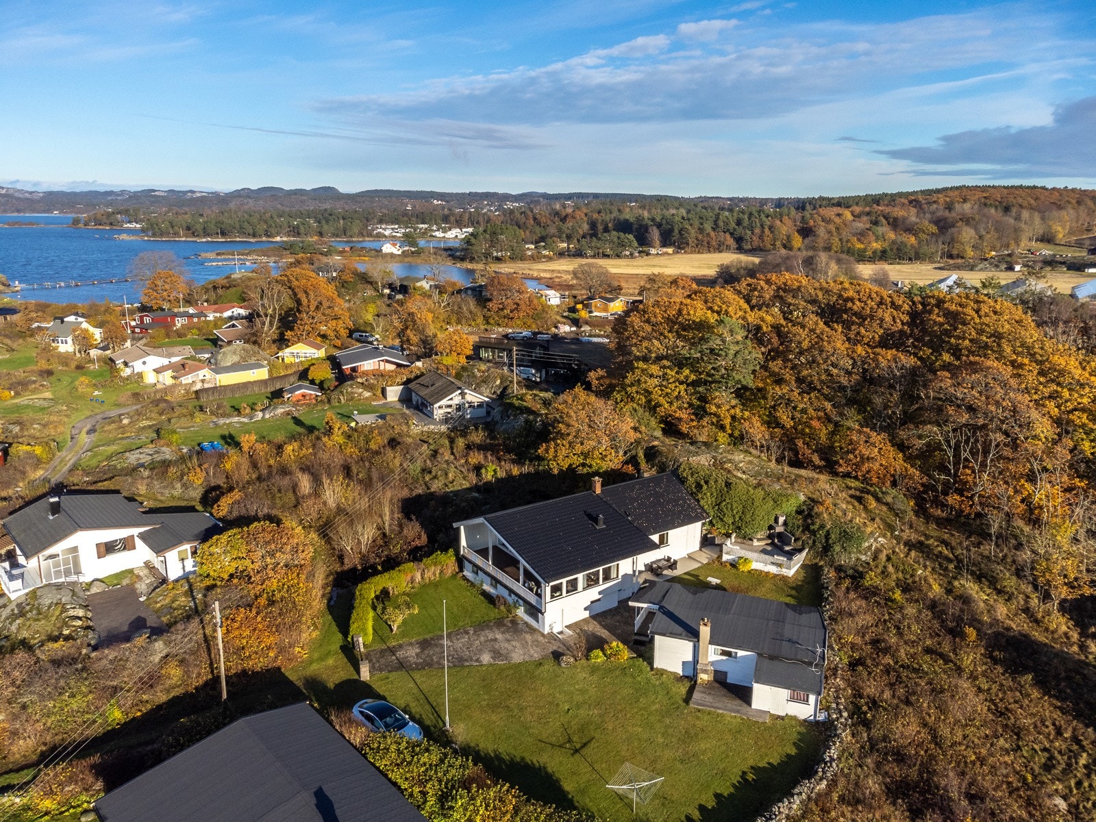 Eiendommen inneholder hovedhytte og anneks. Galleribilde