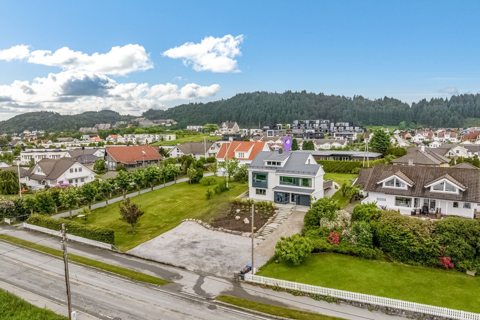 Pent opparbeidet tomt. Galleribilde