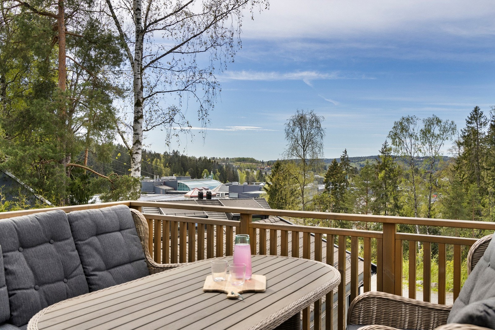 Utsikt fra verandaen Galleribilde