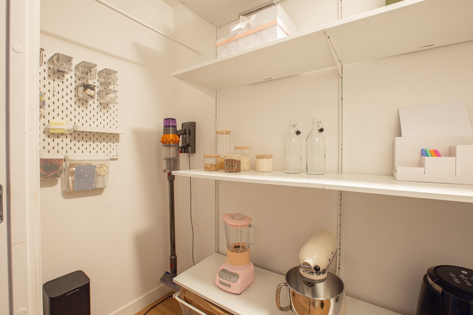 Boden har også tidligere blitt brukt som en walk-in closet. Galleribilde