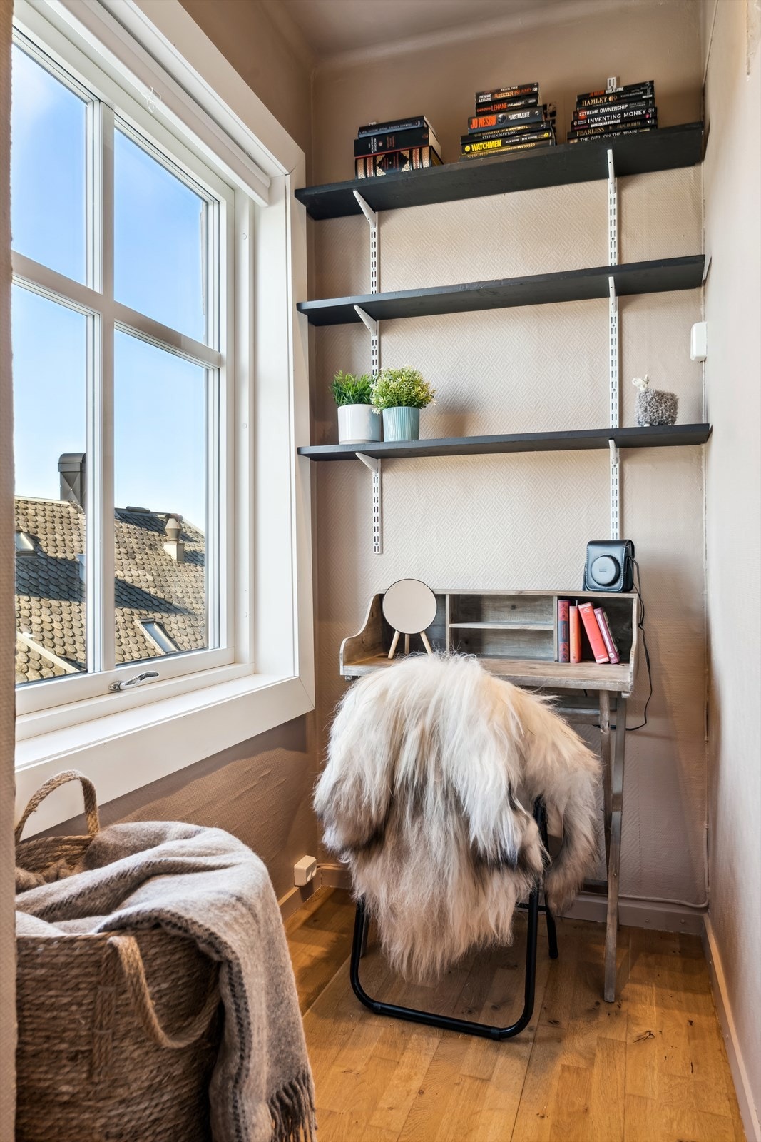 Koselig kontor på 2,38m². Galleribilde