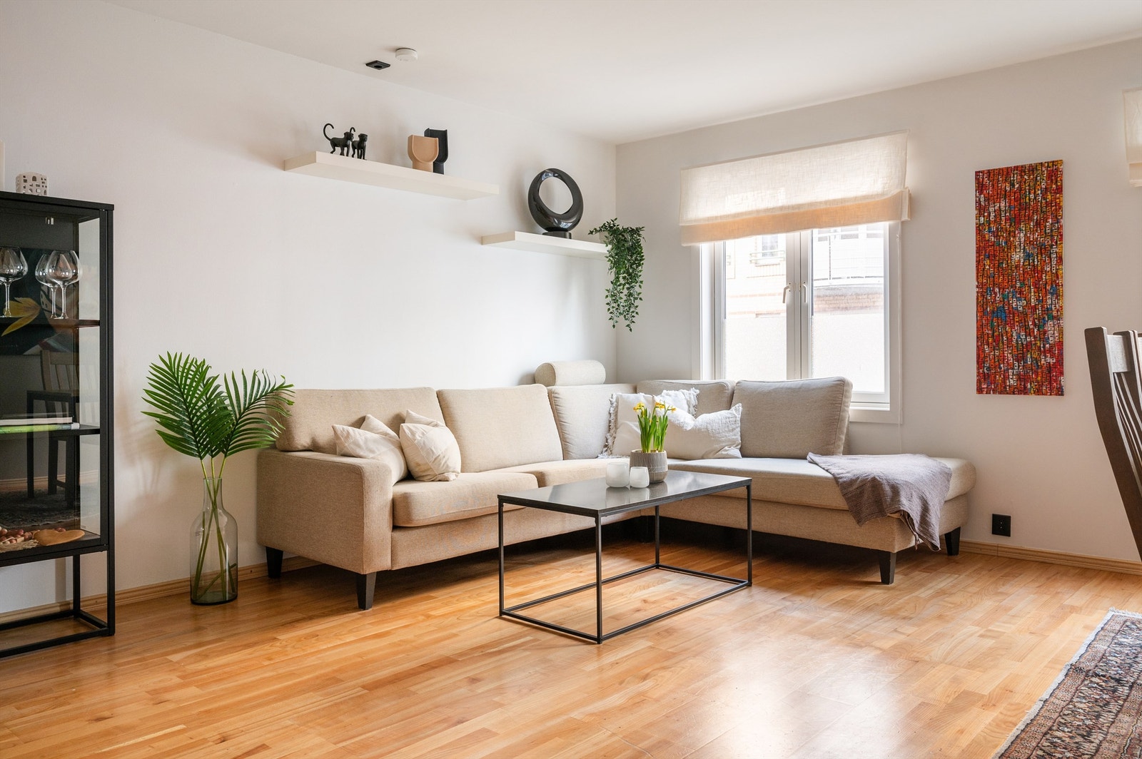 En romslig 2-roms med attraktiv beliggenhet, felles takterrasse mm Galleribilde