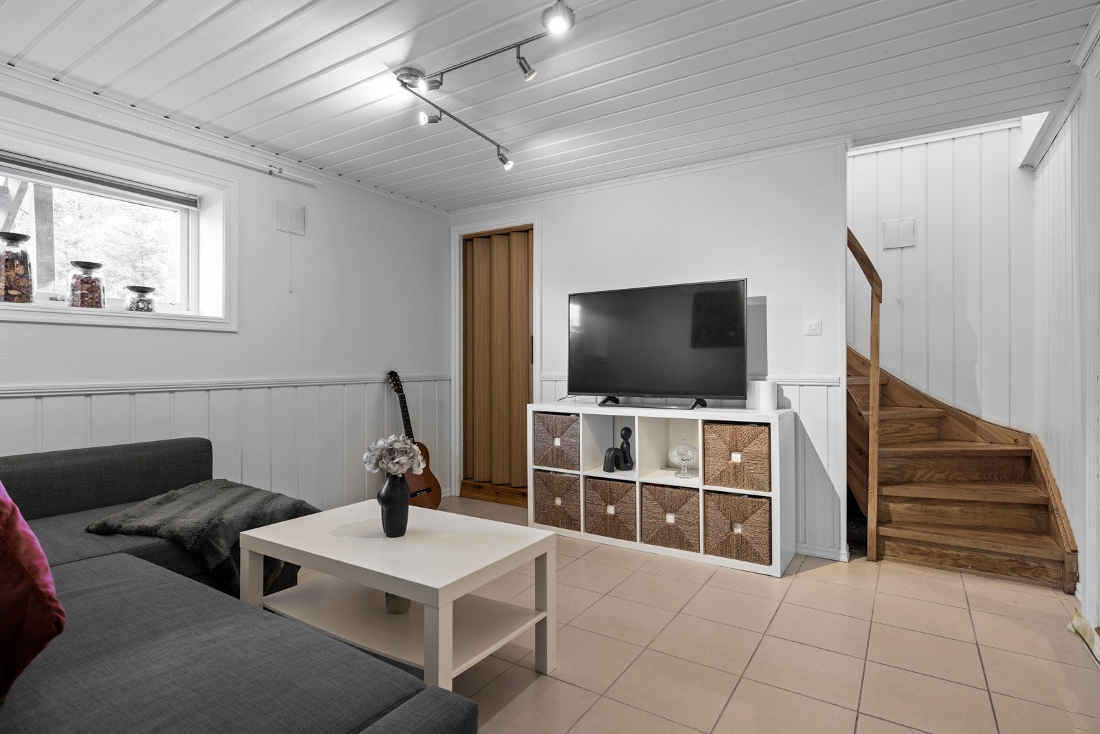 Underetasjen har alt man trenger for å bo Galleribilde