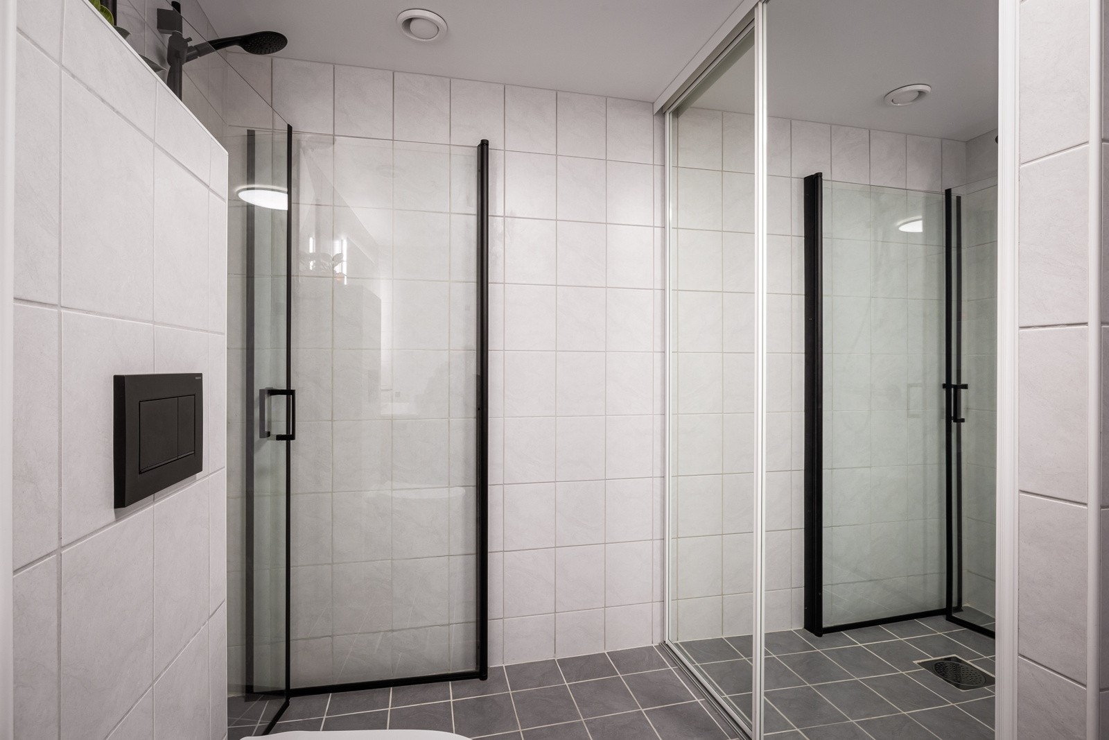 Opplegg for vaskemaskin bad speilskyvedører Galleribilde