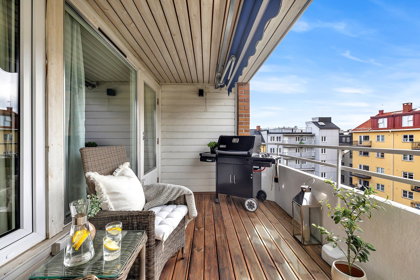 Plass til utemøbler og grill Galleribilde