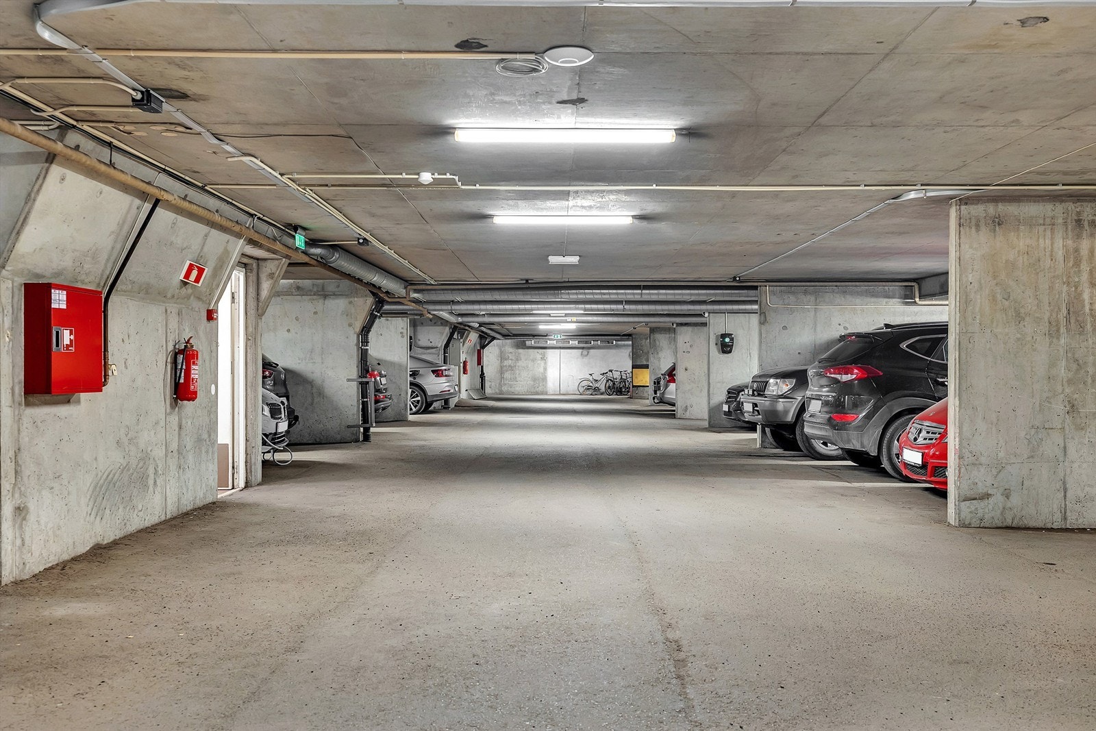 Det medfølger garasjeplass til leiligheten Galleribilde