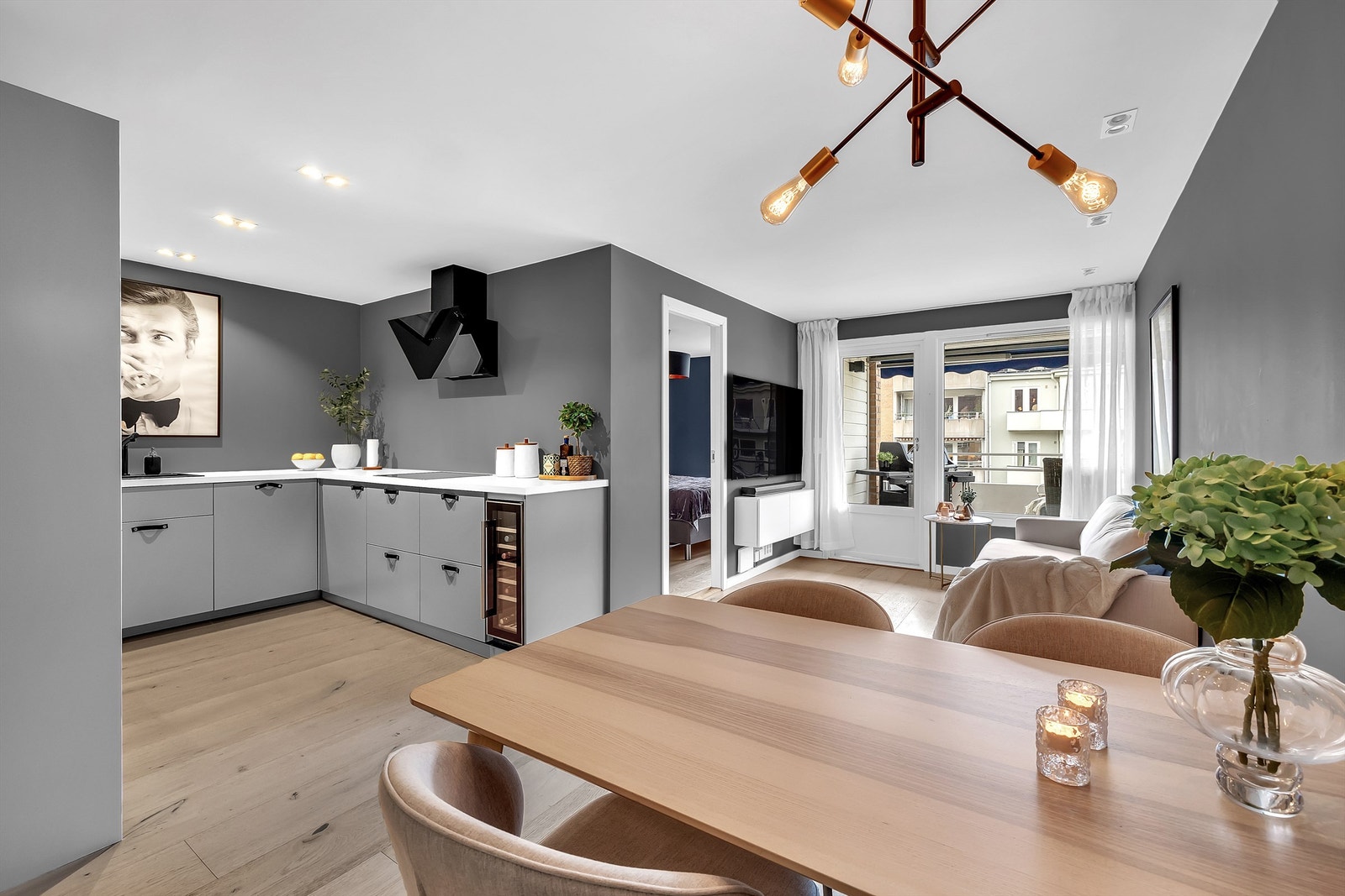 Velkommen til visning i Frederik Glads gate 20 presentert av Marius Løkken i Krogsveen Galleribilde