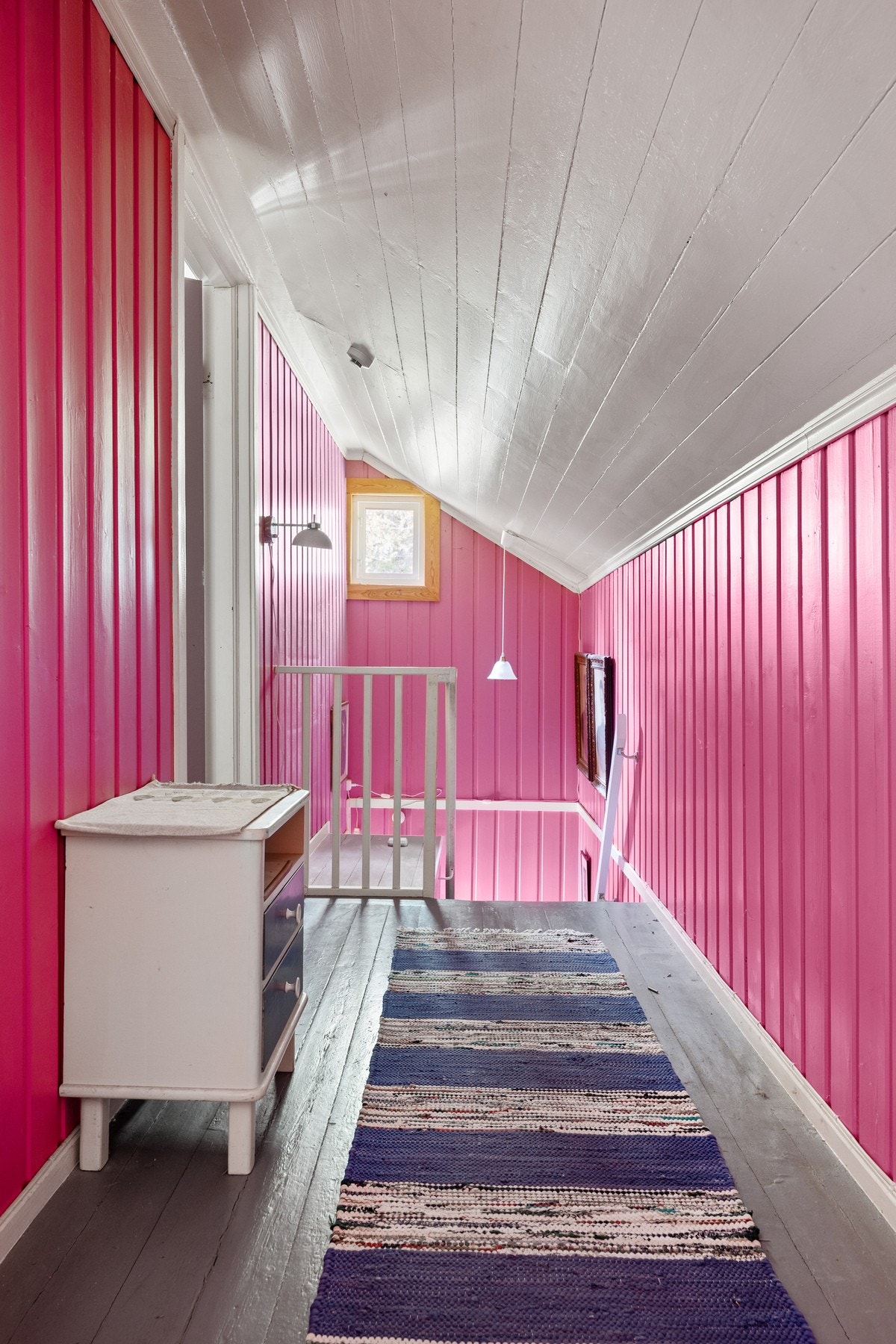 2. etasje er en "halvetasje". Galleribilde