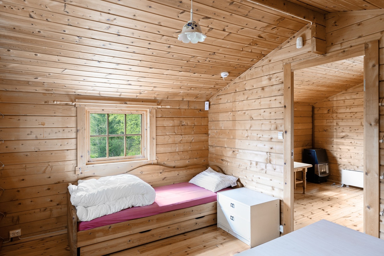 Uthus/anneks Galleribilde