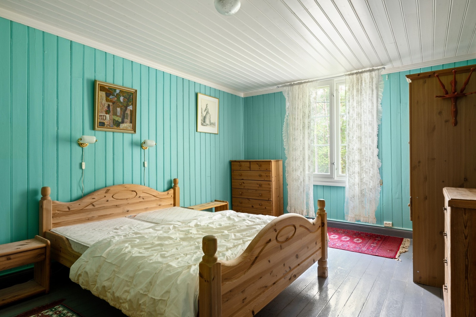 Det er to soverom i hovedhuset. Galleribilde