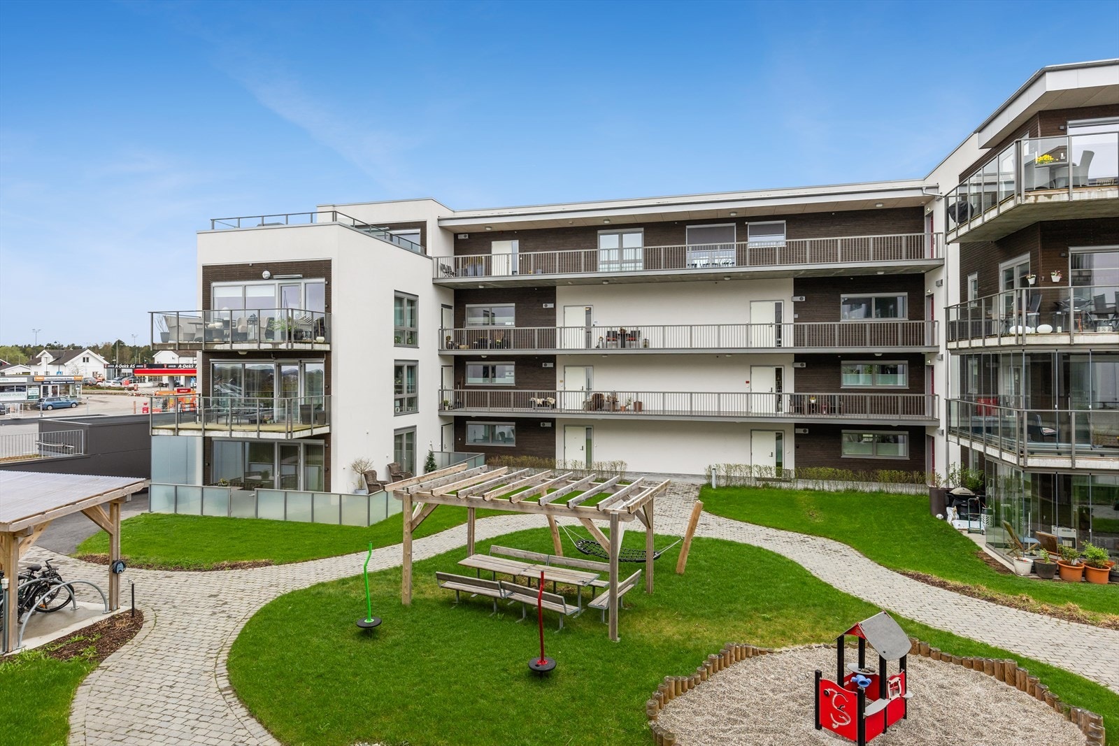 Velkommen til en enkel hverdag i Haukerødtunet Borettslag! Galleribilde