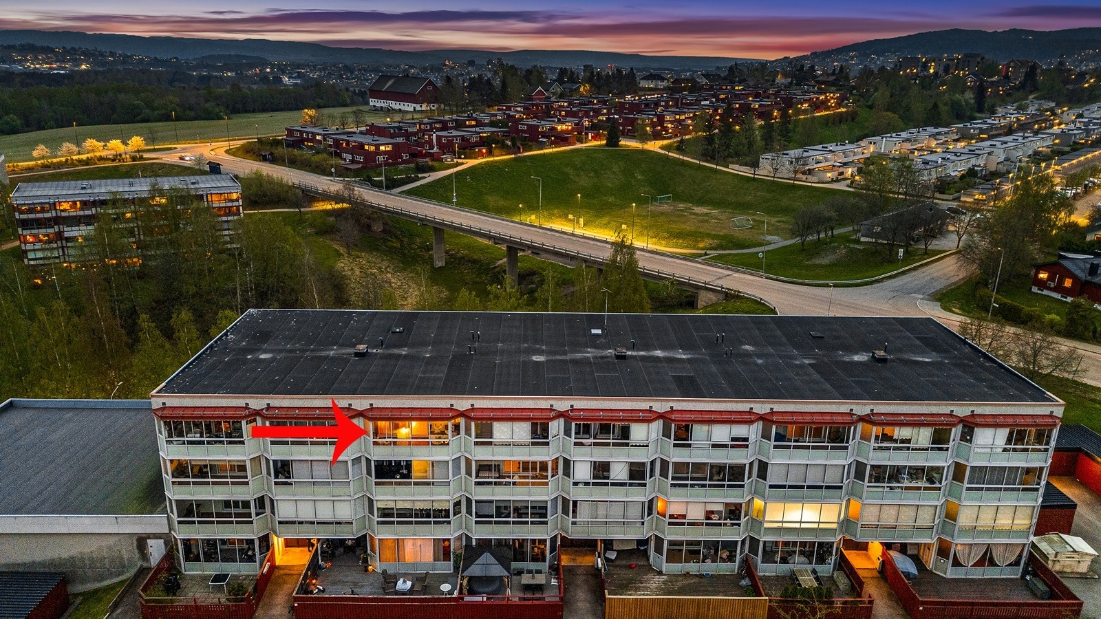 Toppleilighet med nærhet til "alt" i hverdagen! Galleribilde