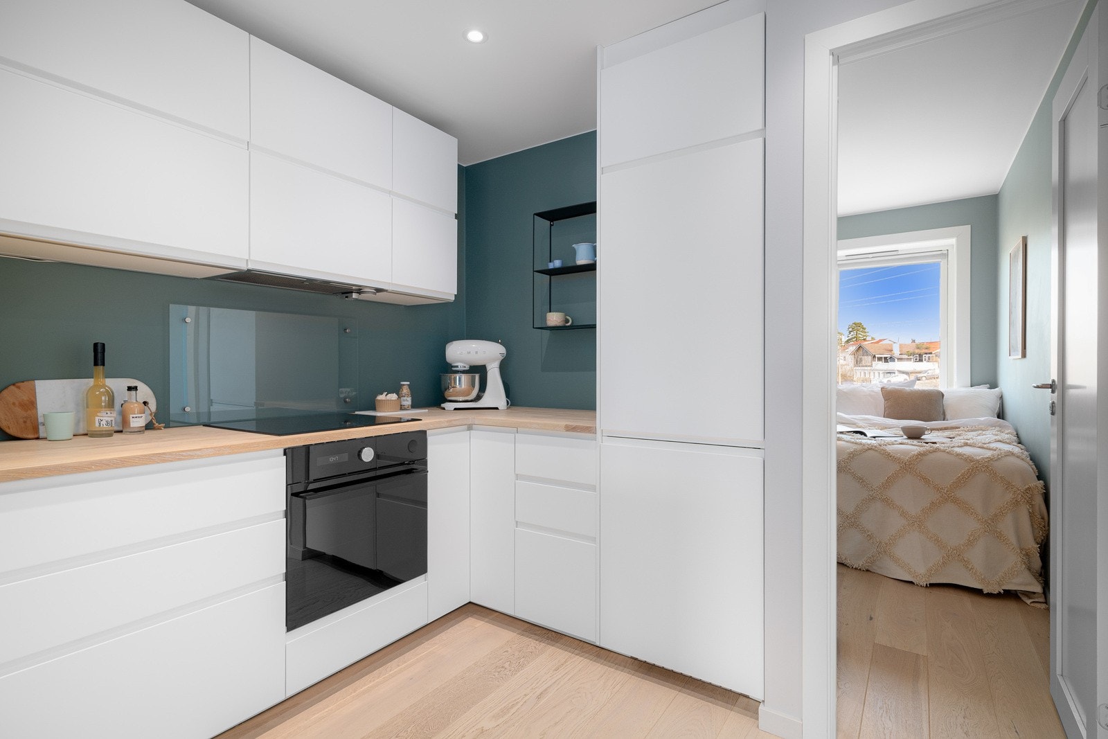 Kjøkkenet er plassert i rommet som opprinnelig var baderom. Galleribilde