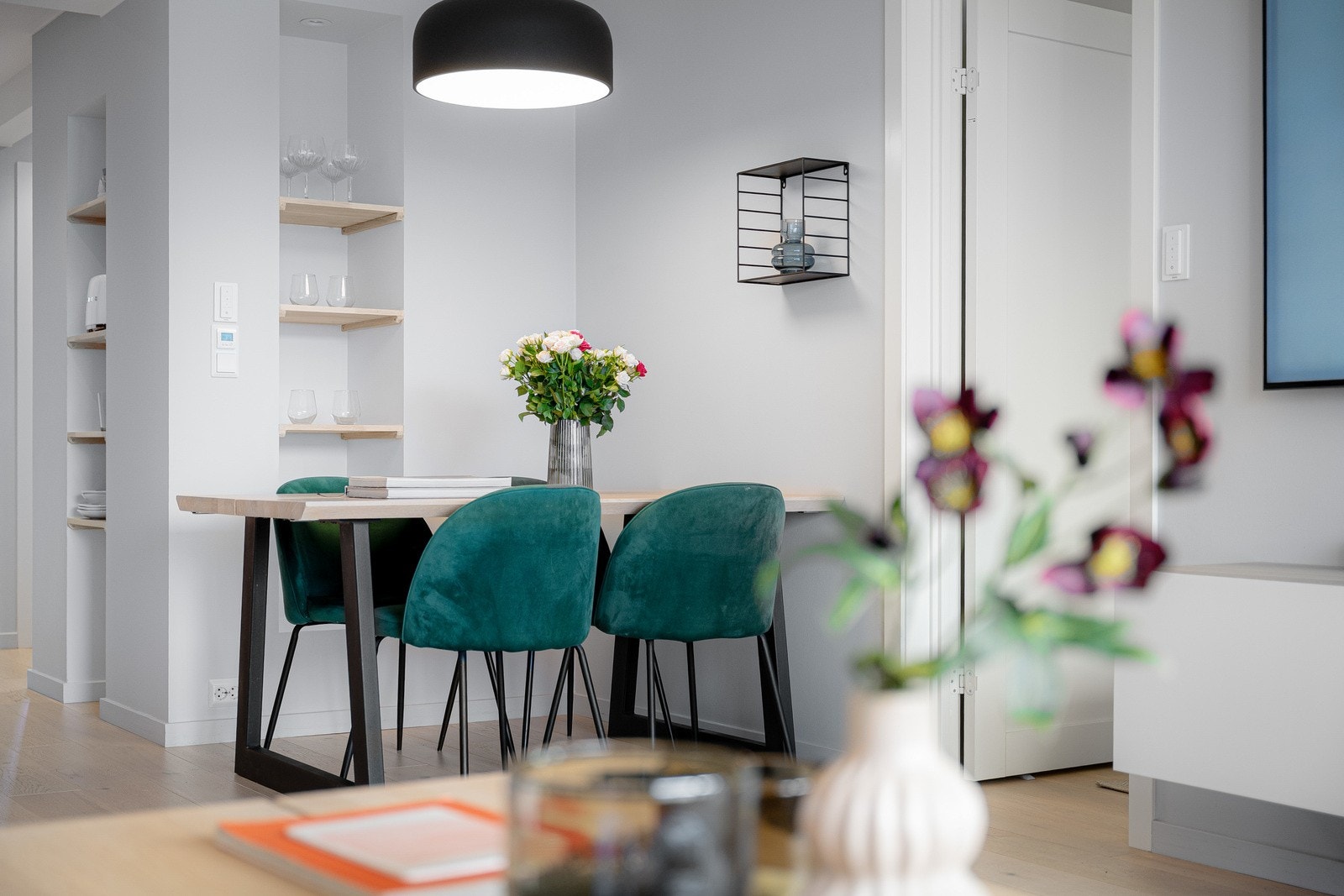 Hyggelig plass for spisegruppe. Galleribilde