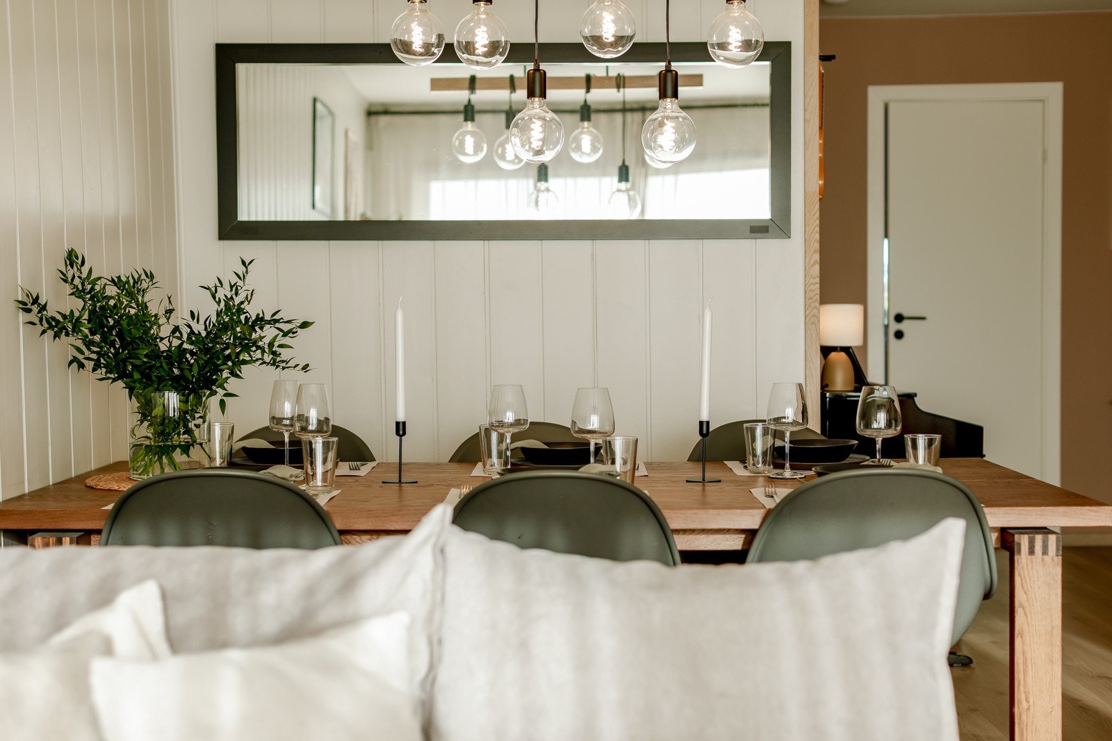 Be inn venner og familie til middagsselskap! Galleribilde