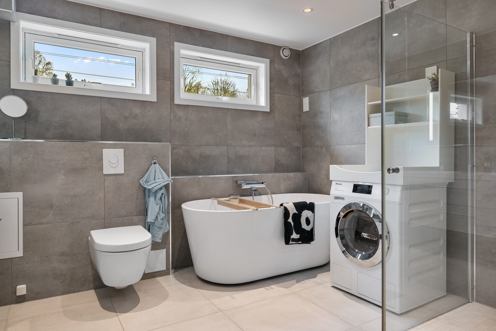 Delikat og romslig bad totaloppusset i 2017. Galleribilde