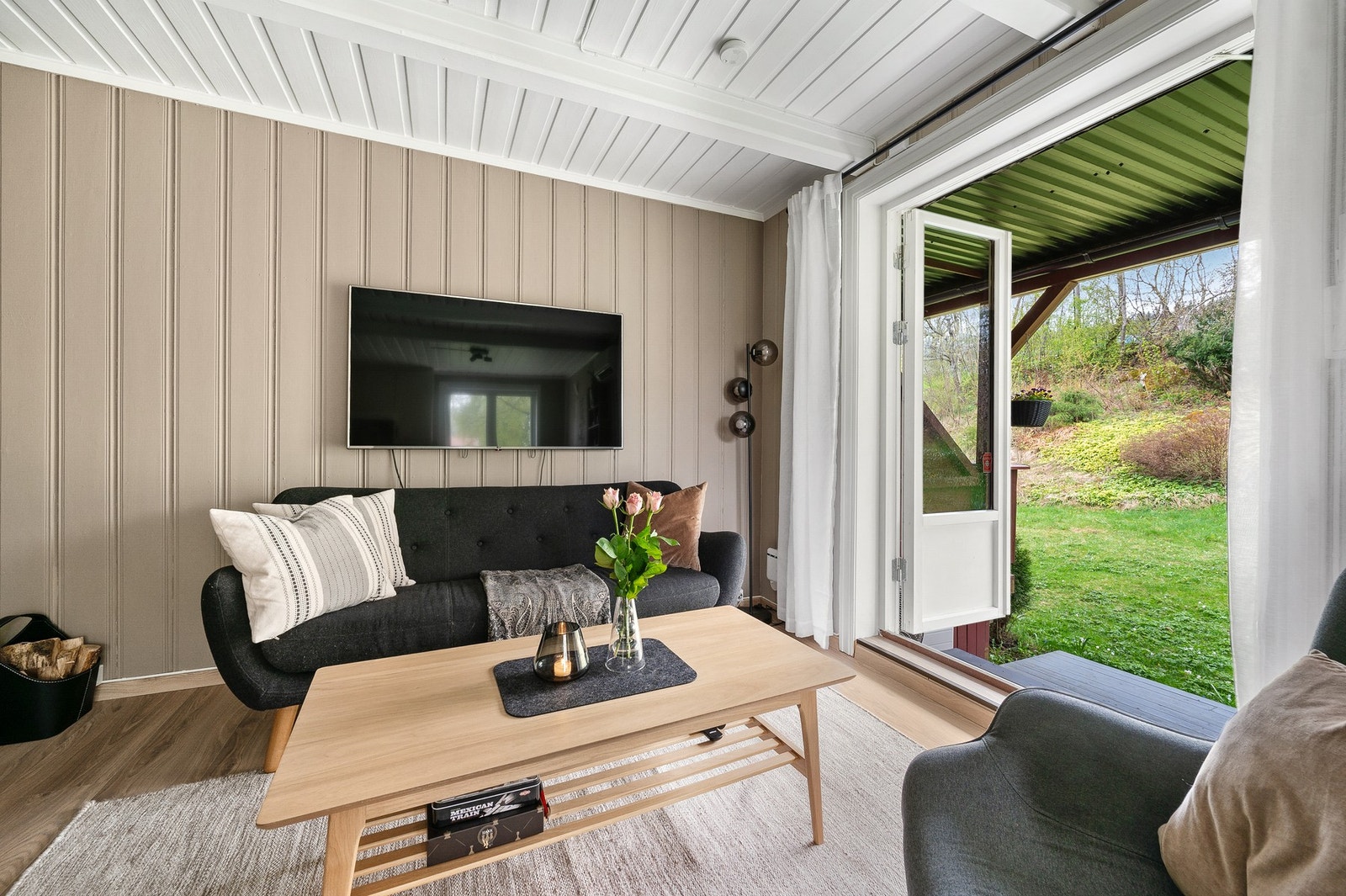 Leiligheten egner seg svært godt for førstegangskjøpere, med en god kombinasjon av praktiske løsninger og hyggelig atmosfære. Galleribilde