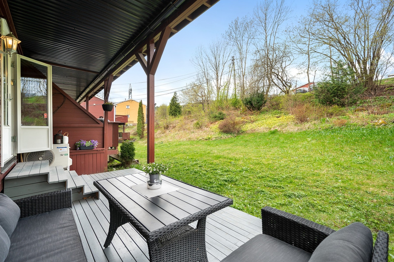 Her kan man nyte hverdager i solen, med god plass til både avslapning og sosiale sammenkomster. Galleribilde