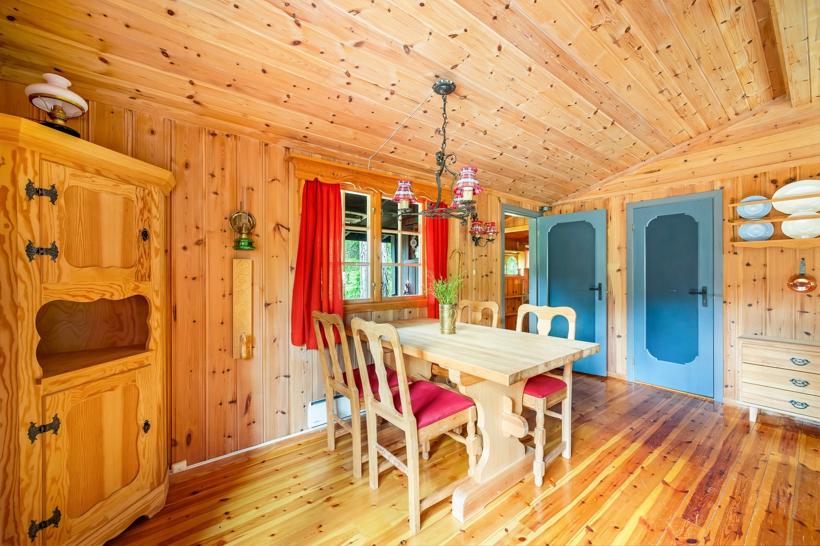 Her kan man samle de man er glad i, for hyggelige samtaler og fine stunder. Galleribilde