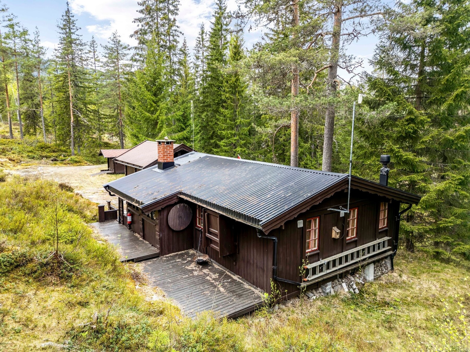 Plass til å parkere bilen rett ved hytta! Galleribilde