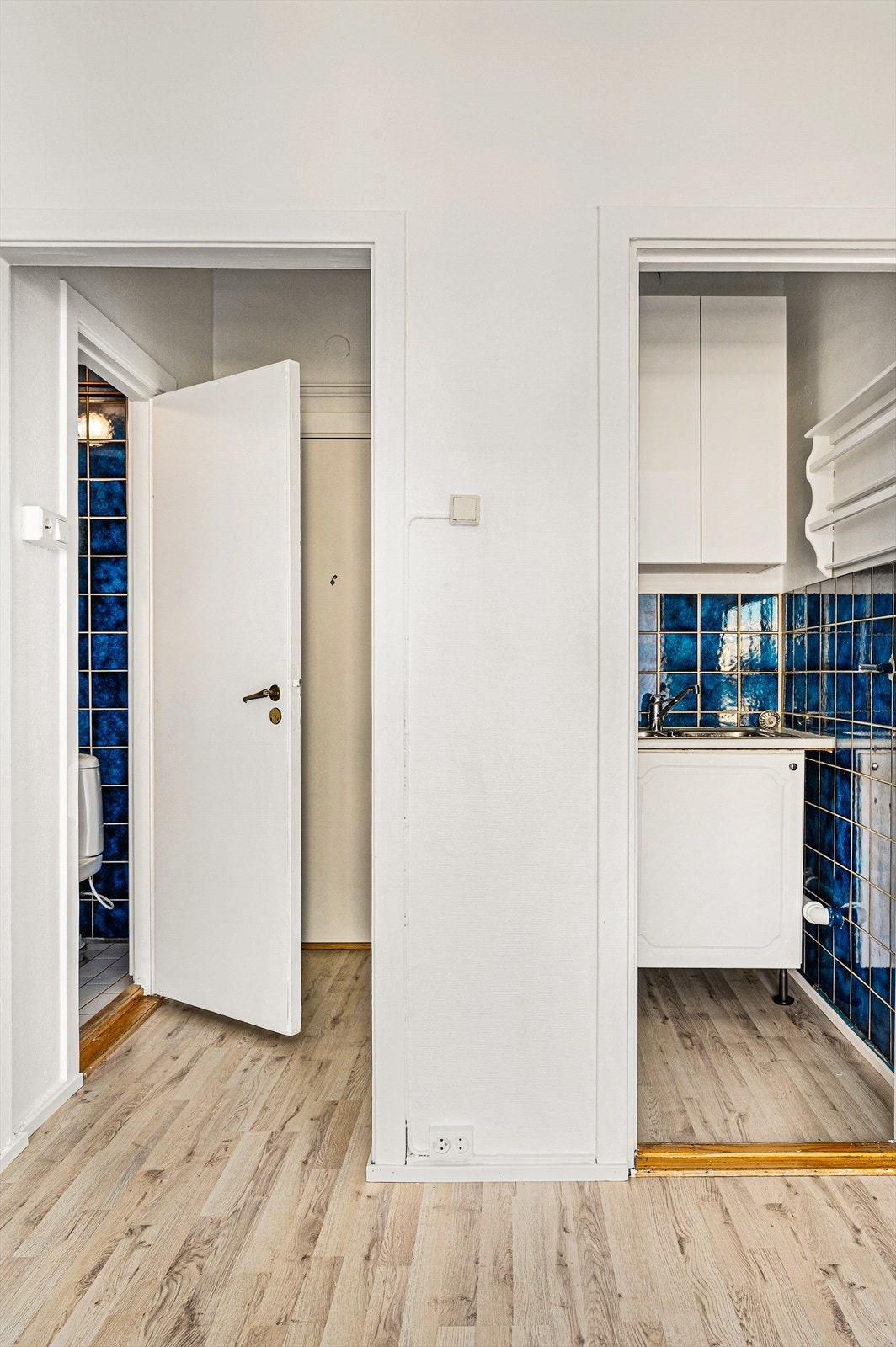 Mot entré Galleribilde