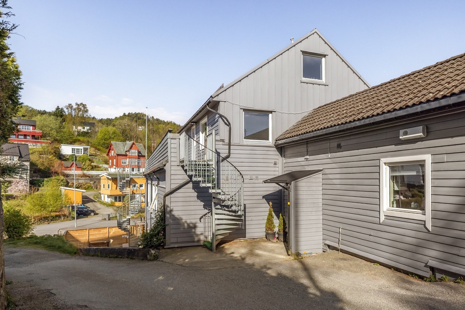 Vi tar en titt på bygget øvrig. Galleribilde