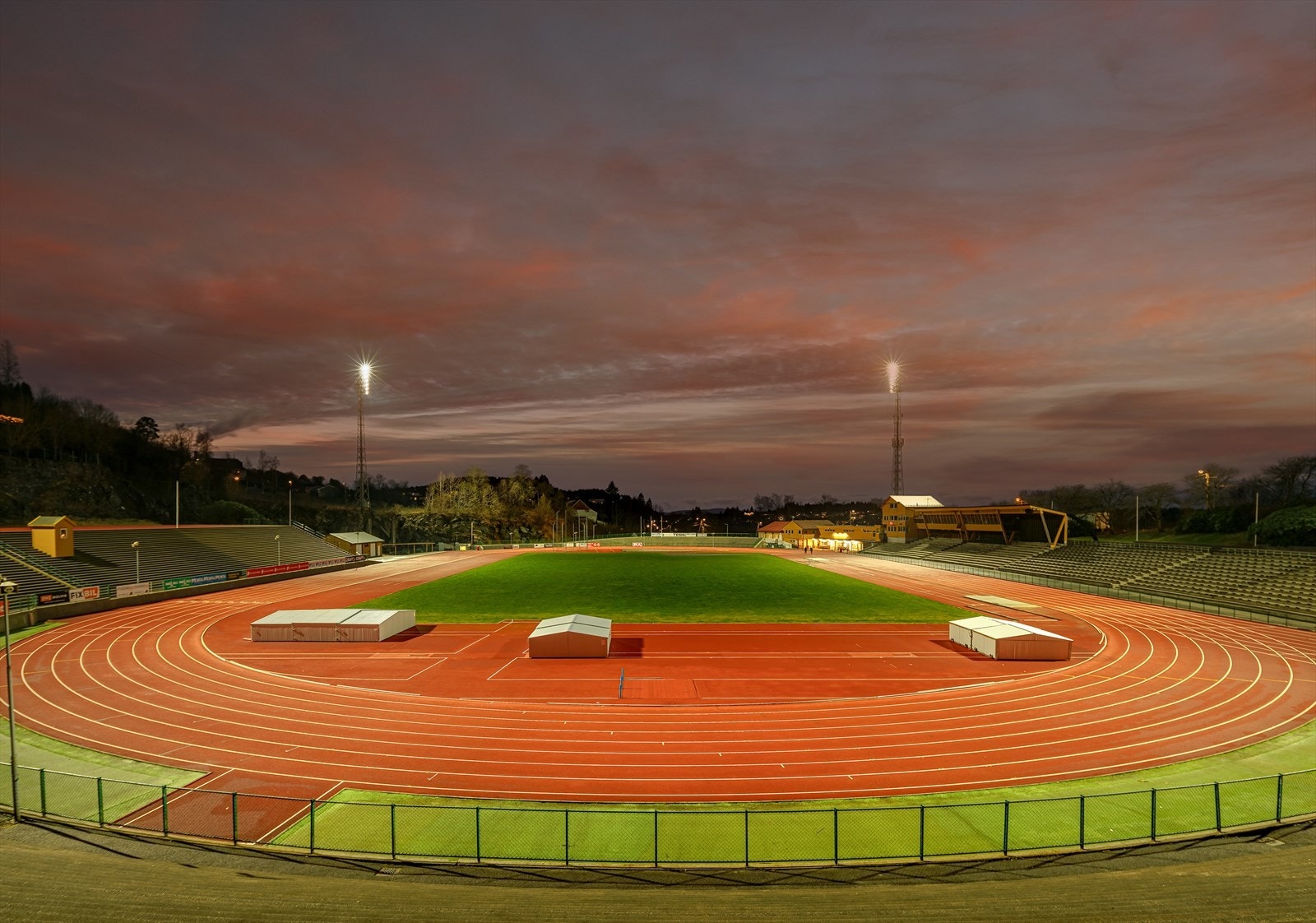 Nærområde - Fana stadion Galleribilde