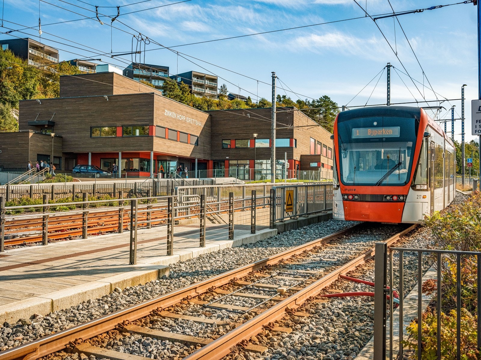 Nærområde - Zinken hopp skole og Zinken hopp idrettshall Galleribilde
