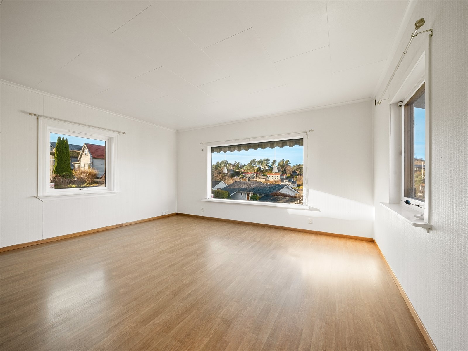 Stuen måler ca. 35 m² Galleribilde