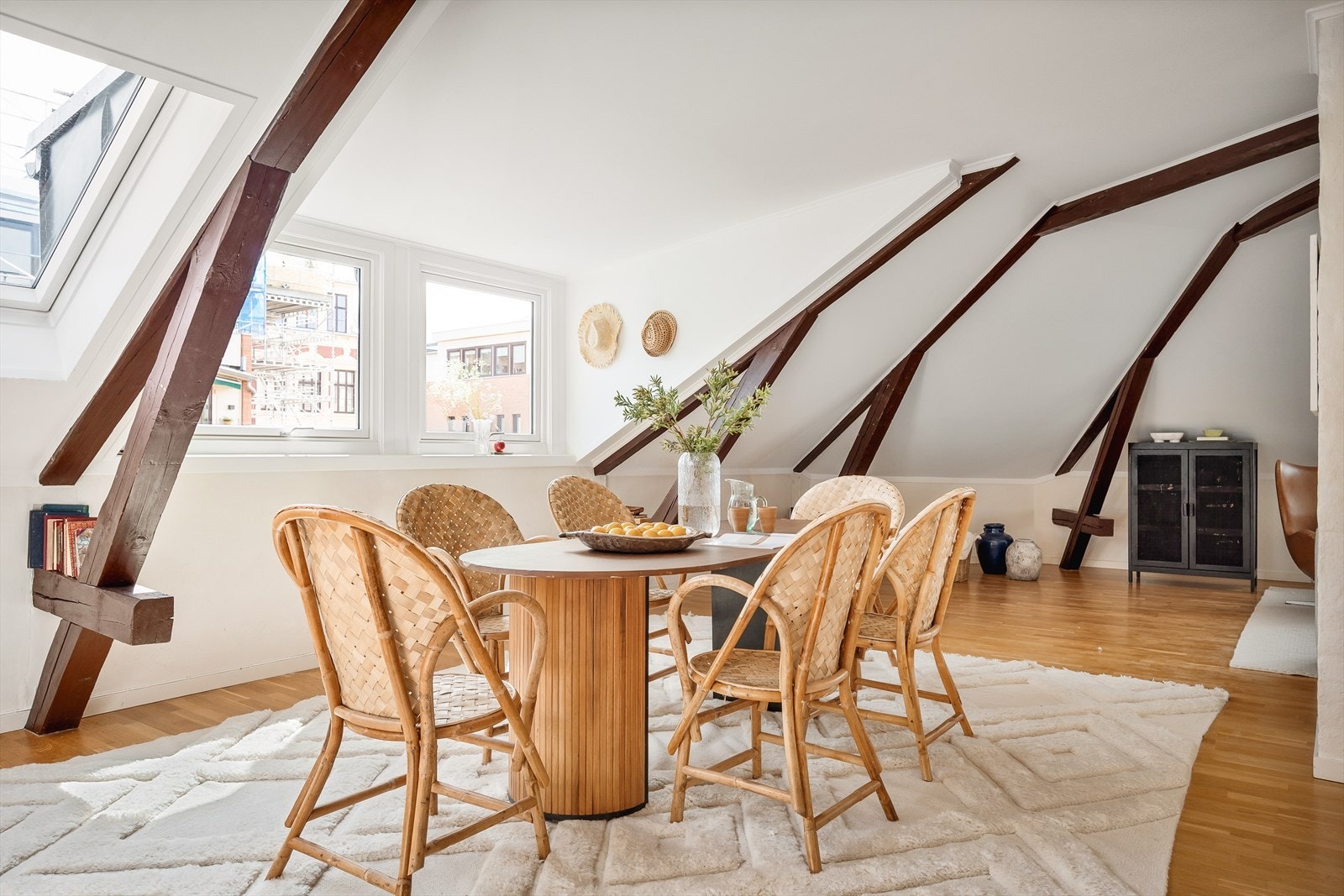 Leiligheten har moderniseringsbehov. Galleribilde