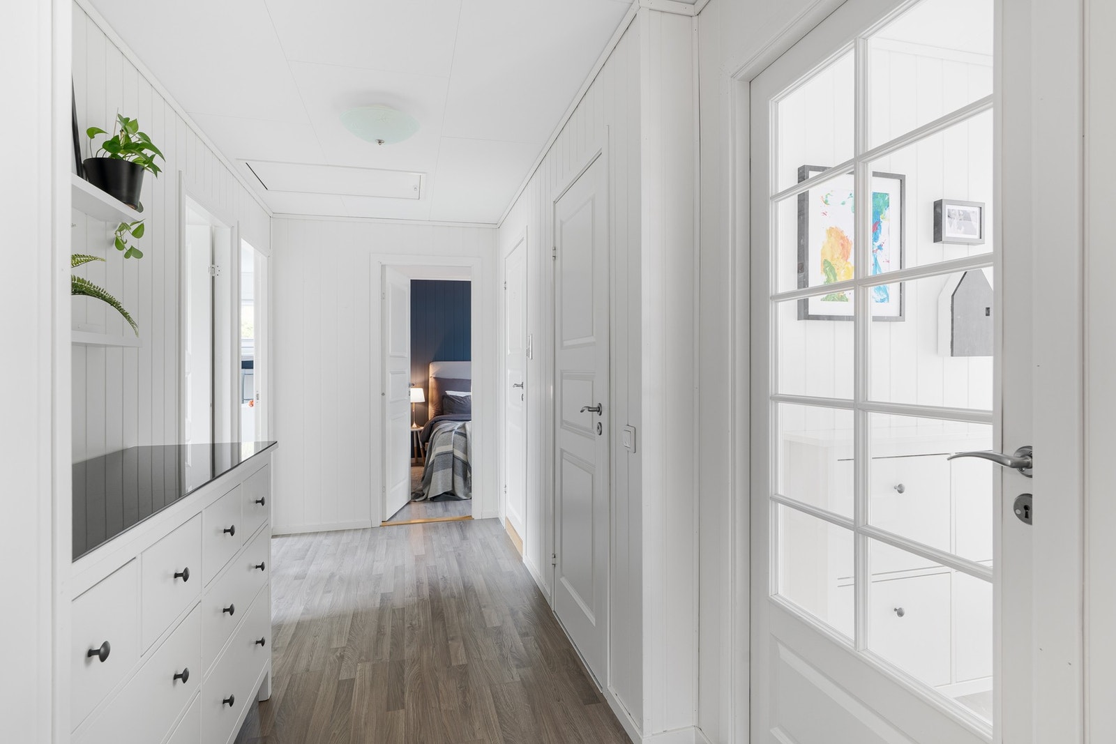 Gang i 1. etasje Galleribilde