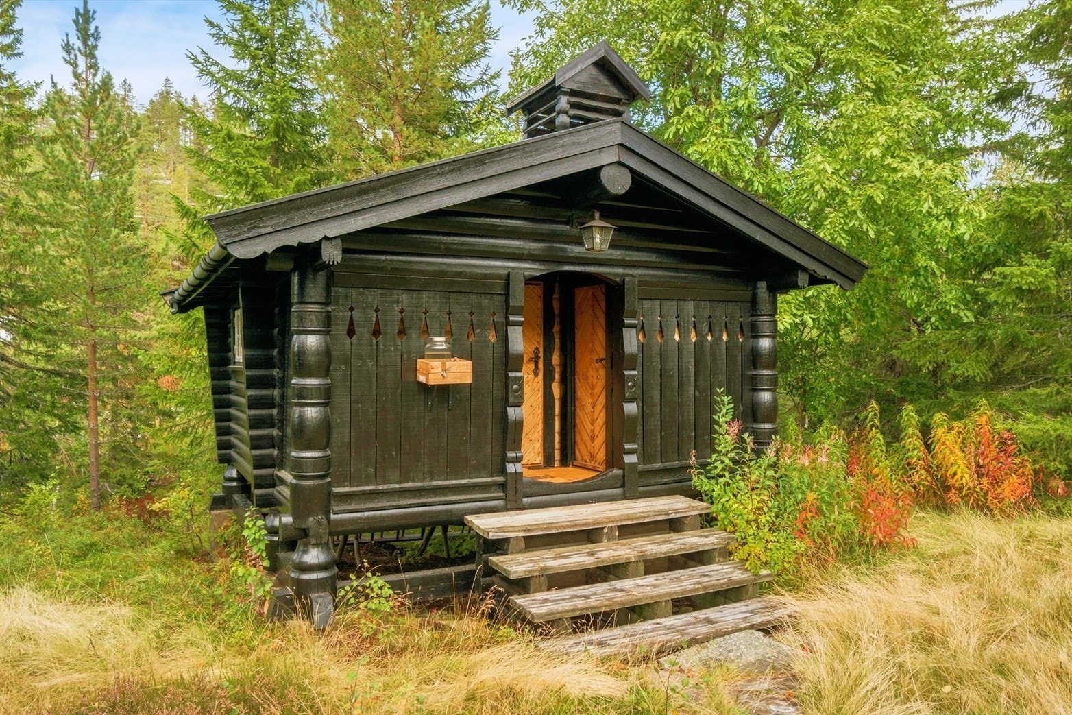 Stabbur med utedass og soverom nummer 3 Galleribilde